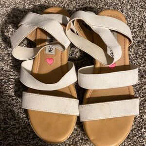 Girls white Steve Madden wedge sandals